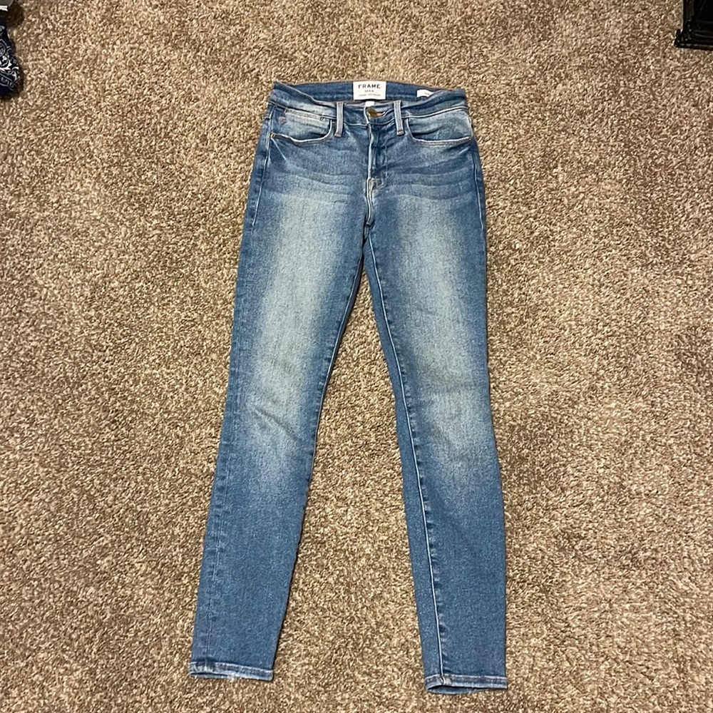FRAME denim Le High Skinny Jeans.